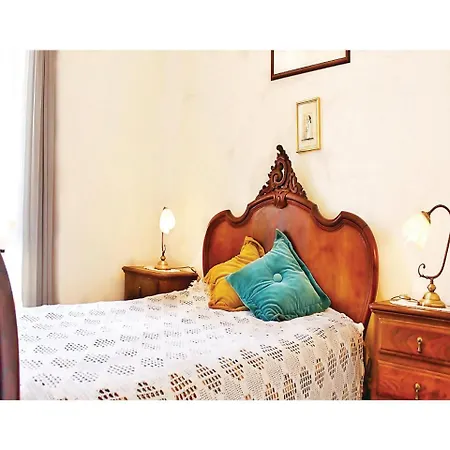 Three-bedroom In * Freiria
