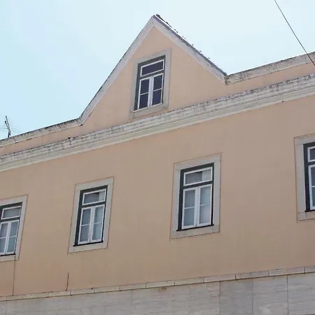 Apartment Three-bedroom In Freiria